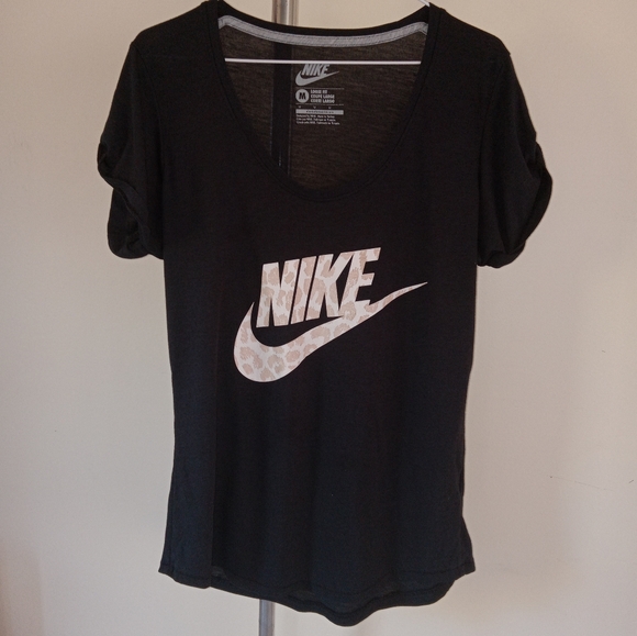 Nike Tops - Nike Loose Fit Black Scoop Neck Cuff Sleeve Pullover Medium